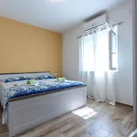 With Sea View 10 Апартаменты