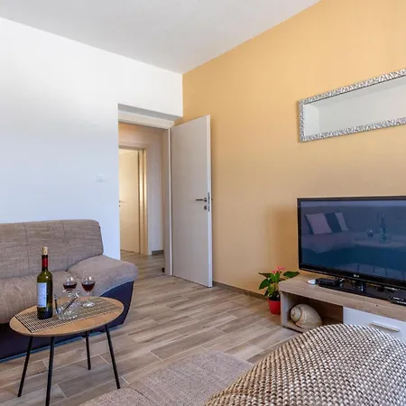 Апартаменты With Sea View 10 Подстрана